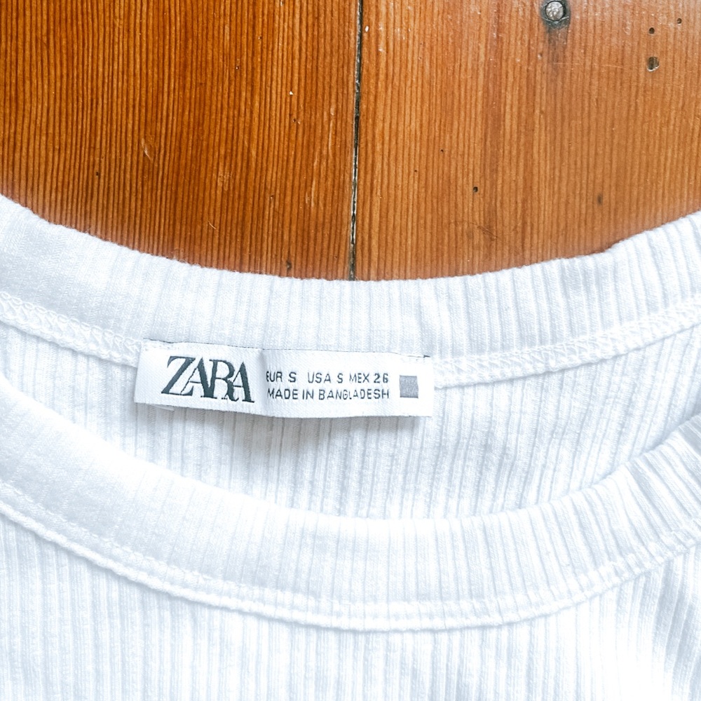 ZARA // White tank - Picture 2 of 3